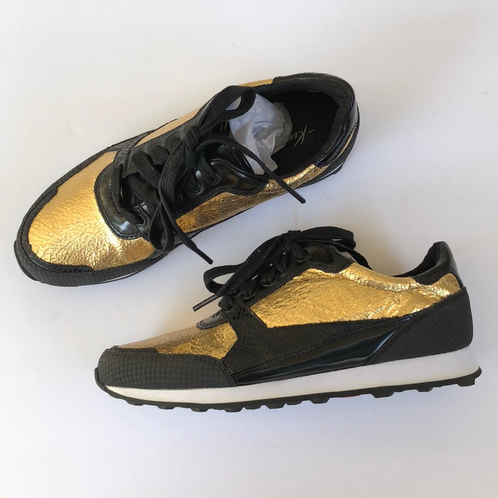 NWB Kenneth Cole Sneakers
